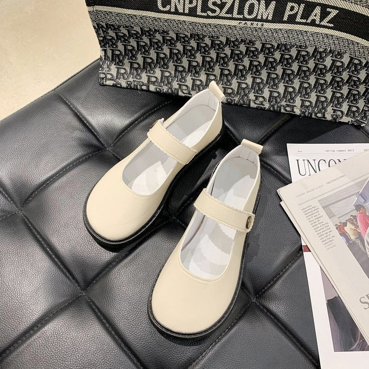 Dam Mary Jane Skor med Justerbara Remmar i Hållbart Material – Elegant Design för Vardags och Fest 3