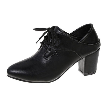 Kvinnors Lace-up Skor Blockklack Läder 6