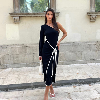 Asymmetrisk En-Axel Klänning i Mjuk Polyester – Elegant Design för Fest och Tillfällen, Maskintvättbar 3