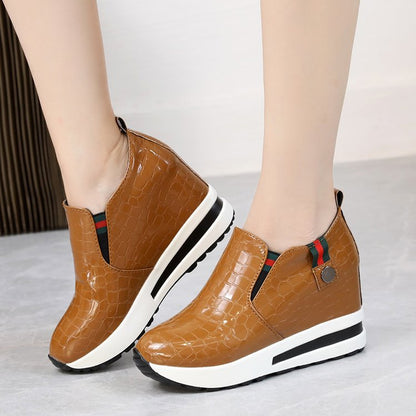Kvinnliga Kilsneakers Slip-On Krokodilmönster Syntetisk Läder-2
