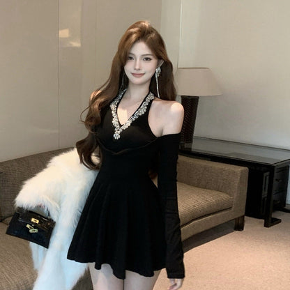 Kvinnors Off-Shoulder Klänning med Strass Detaljer Polyester Elastan-3