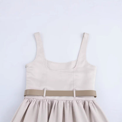 Kort Klänning Dam Slim Fit med Veckad Kjol - Perfekt Sommarklänning för Fest och Vardag 4