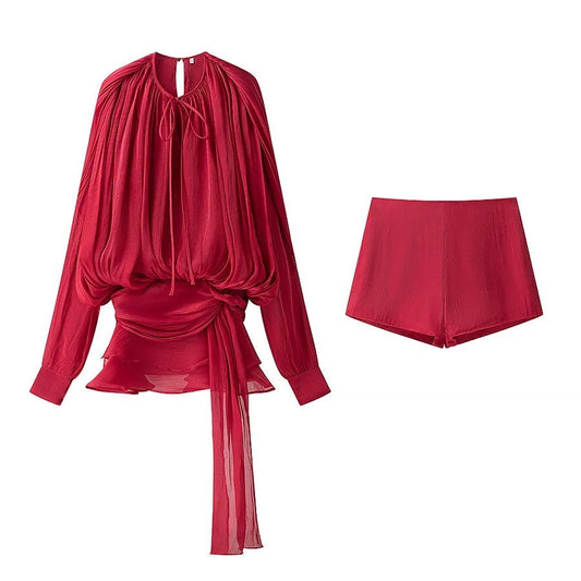 Damset med Voluminösa Ärmar och Shorts i Lätt Tyg – Chic och Avslappnad Look för Sommar 1