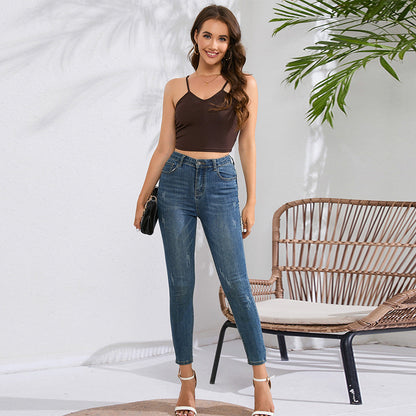 V-ringad Ribbstickad Camisol för Damer – Elastisk och Trendig i Brun 3