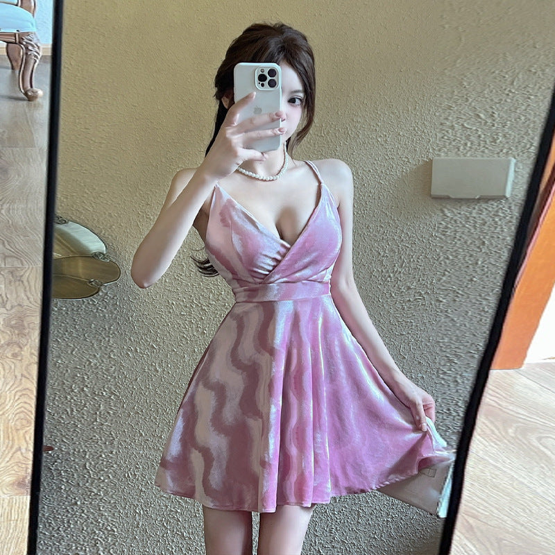 Kvinnors Mini Klänning Flared Gyllene Sammet med Spaghetti Band-3