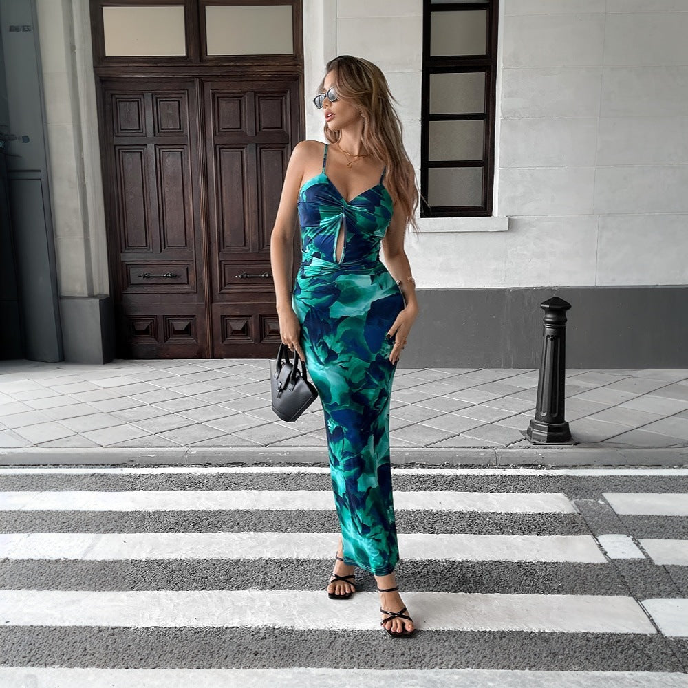 Grön Maxiklänning Dam med V-ringning och Spaghetti Band – Andningsbart Tyg för Elegant Sommarlook 2