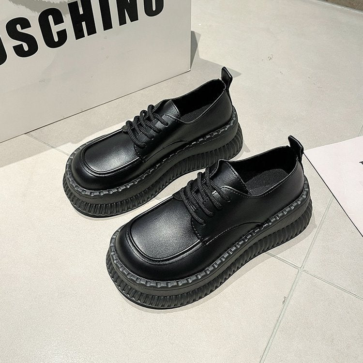 Dam Sneakers i Läder med Plattformsula – Komfortabla Skor för Vardag och Fest, Svart eller Vit 6