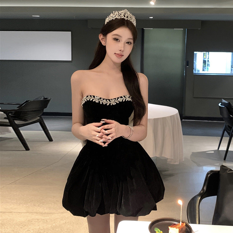 Dam Aftonklänning V-hals Öppen Rygg Smal Passform Polyester Elastan 2