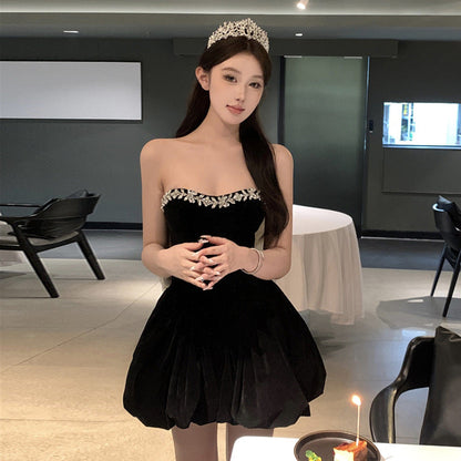 Dam Aftonklänning V-hals Öppen Rygg Smal Passform Polyester Elastan 2