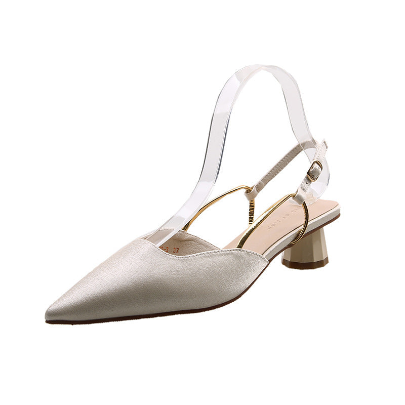 Slingback Pumps för Kvinnor med Spetsig Tå och Justerbar Metallstängning – Svart Syntetisk, Ergonomisk Sula 5