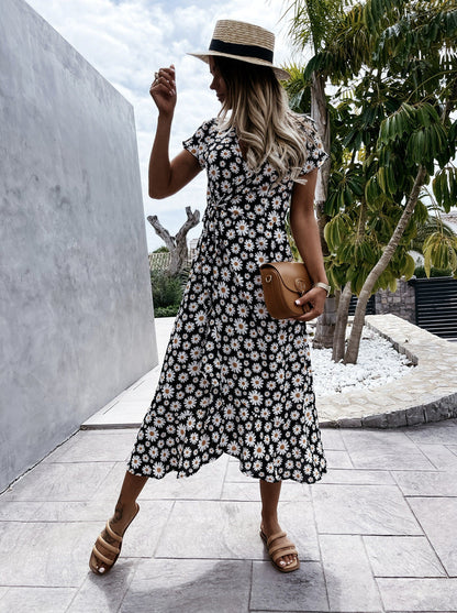 Asymmetrisk Midi Damklänning i Polyester med Justerbart Midjeband – Eleganta och Fina Damklänningar för Alla Tillfällen 8