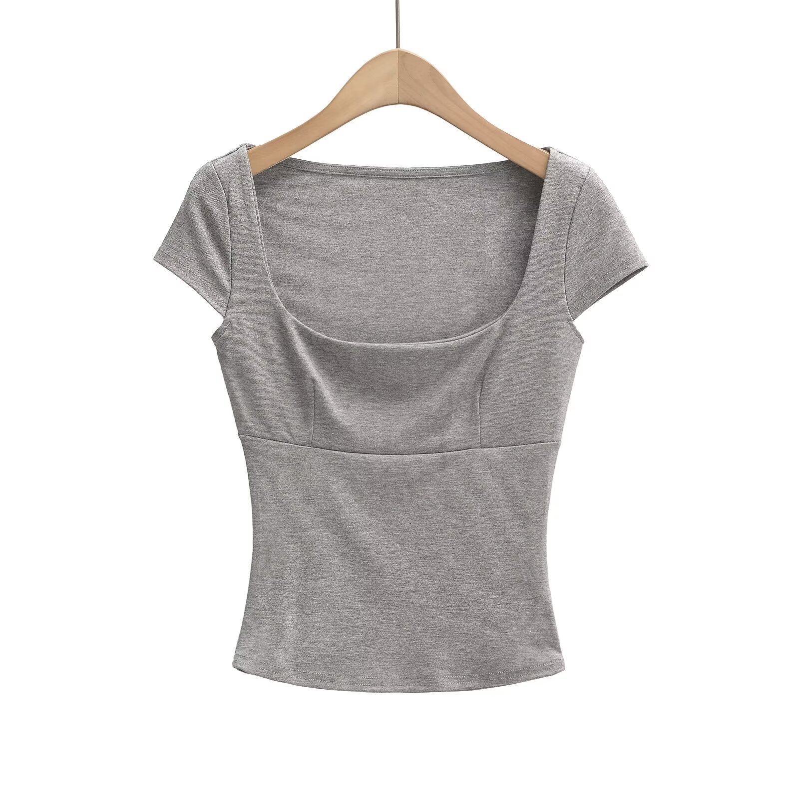 Dam Topp Kort Arm med Bred Utskärning i Andningsbart Material – Elegant och Bekväm Stil för Alla Tillfällen 3