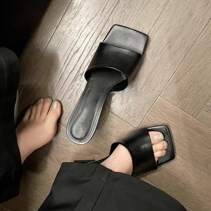 Kvinnors Öppna Mulor med Blockklack i Metalliskt Material – Elegant och Bekväm Design för Alla Tillfällen 10