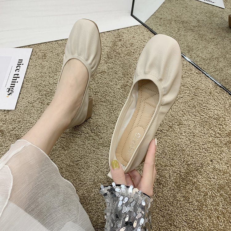 Svarta Ballerinaskor med Medelhög Blockhäl i Hållbart Läder för Damer – Elegant och Bekväm Design 6