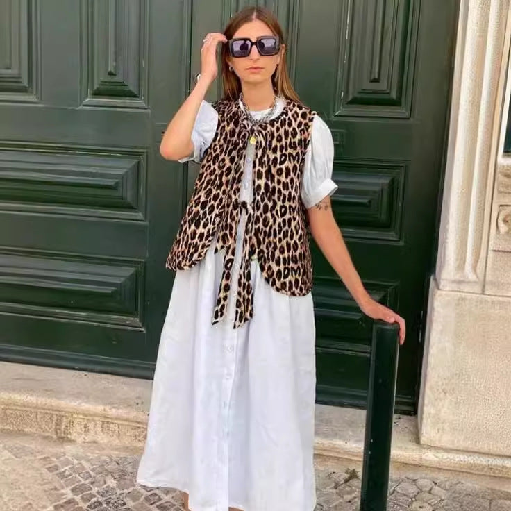 Väst Dam med Djurtryck och Bindande Bälte – Mjuk Tyg i Löst Snitt, Perfekt för Vardag och Fest 3