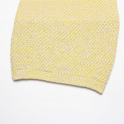 Damstickad Topp med Breda Remmar och Fint Mönster i Lätt Tyg 4