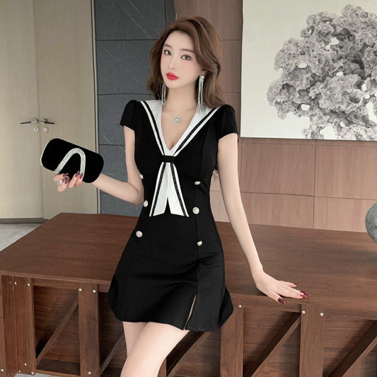 Damklänning A-linjeformad med V-ringning i Polyester-1