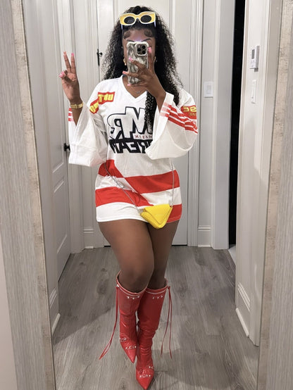 Fina Dam Klänningar Mini V-ringad med Bell Sleeve Tryckt Tyg-1