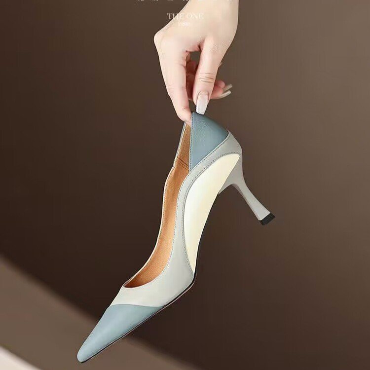 Damskor Stilettos Spetsig Tå Läder Medelhög Klack 2