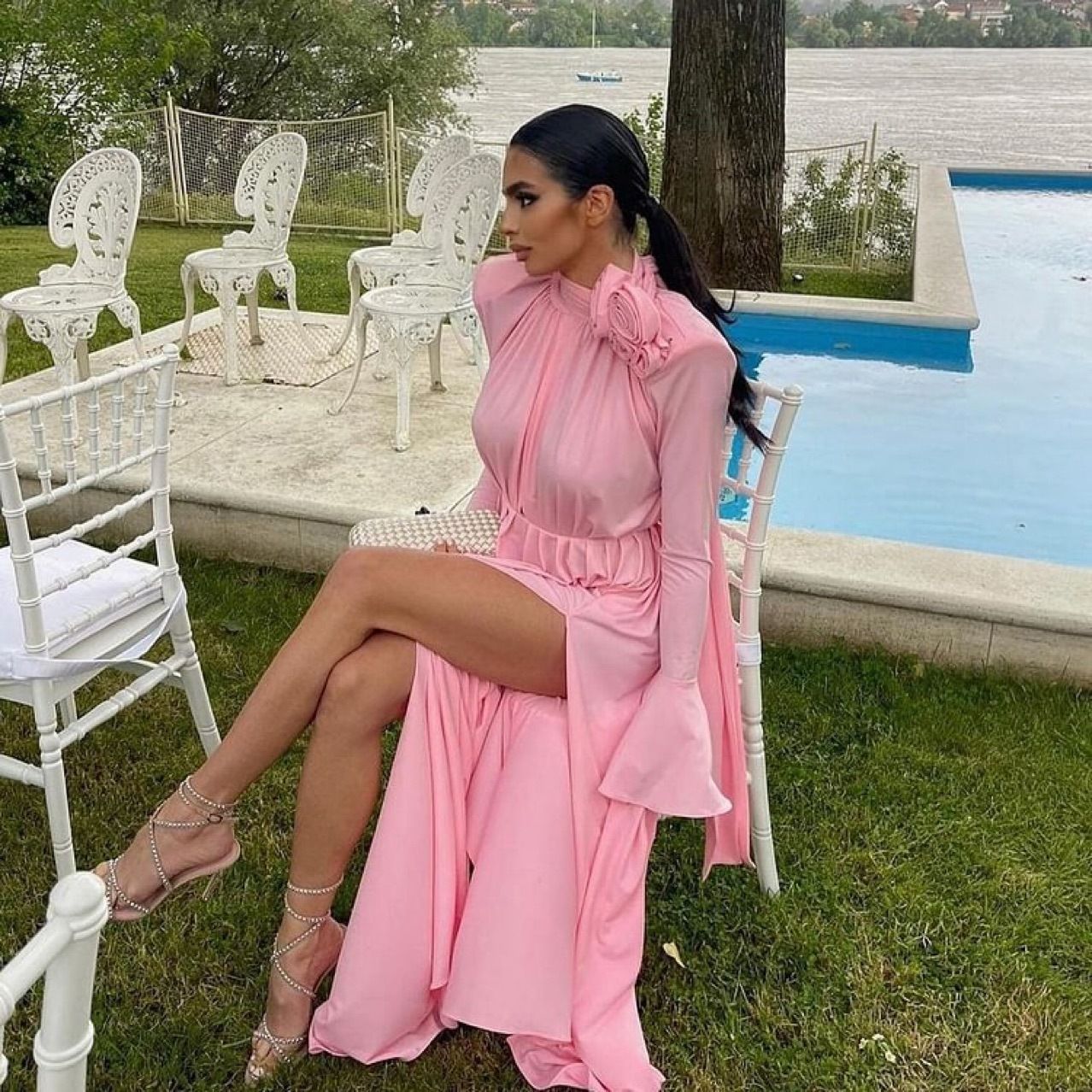 Variant image for Dam Lång Klänning Delad Polyester med Långa Ärmar-1