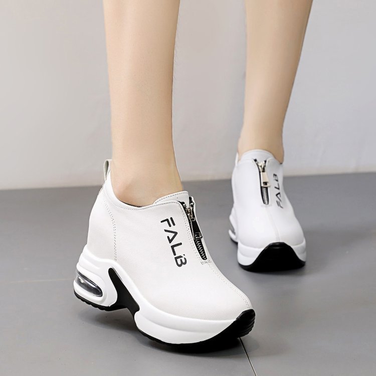 Kvinnliga Kilsneakers med Blixtlås Syntetiskt Läder Dämpning-4