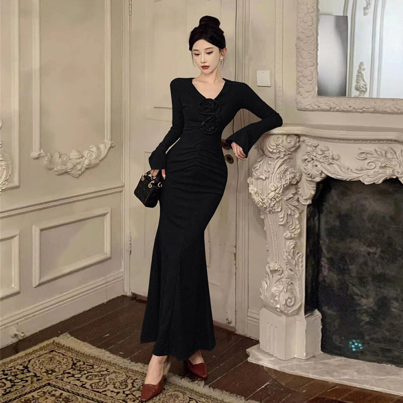 Variant image for Dam Aftonklänning Veckad Klockärm V-hals Polyester Elastan-4