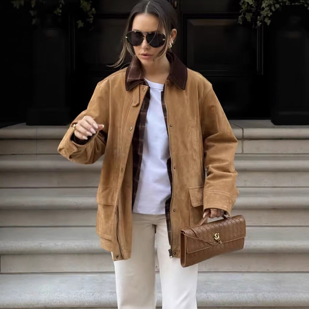 Damjacka i Mocka med Hög Krage och Praktiska Fickor - Elegant Jacka för Dam 3