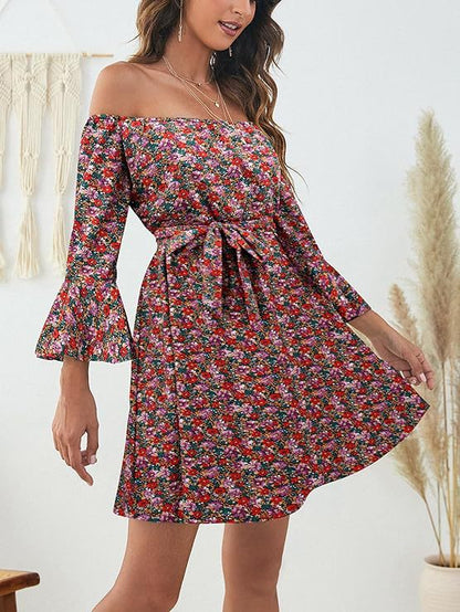 Kvinnors Off-Shoulder Blommaklänning Lätt Material 4