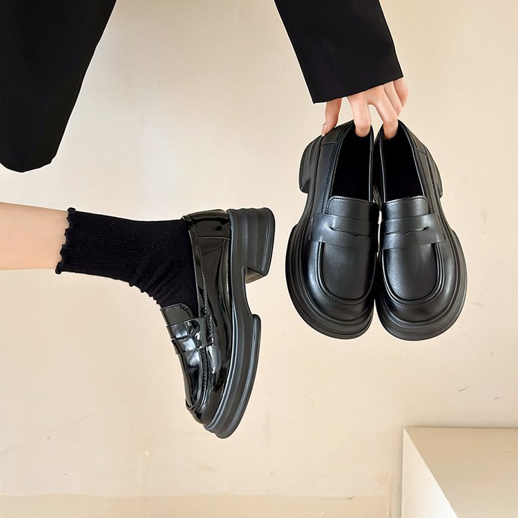 Kvinnor Loafers i Syntetiskt Läder – Elegant och Bekväm Design, Vadderad Fotbotten, Färg Svart/Brown, Storlek 36-41 3