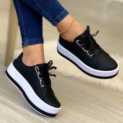 Elegante Plateau Sneakers für Damen mit Metallic-Obermaterial – Bequeme und stilvolle Schuhe für Alltag und Festlichkeiten 10