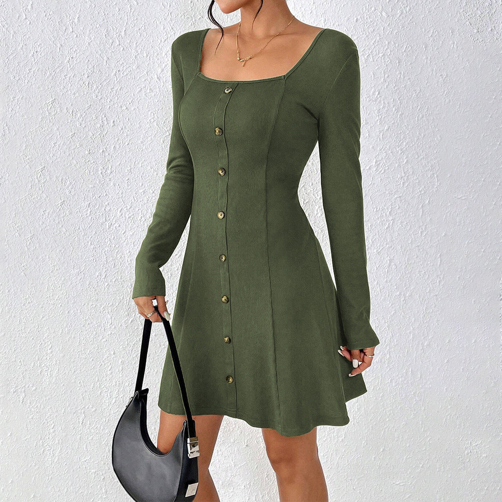 Dam Midiklänning Med Knappdetalj Fyrkantig Halsringning Mjukt Tyg-5