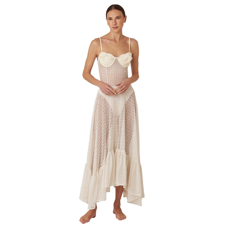 Virkad Dam Klänning Med Eleganta Volanger i Andningsbart Material – Fina Damklänningar För Sommarens Festligheter 2