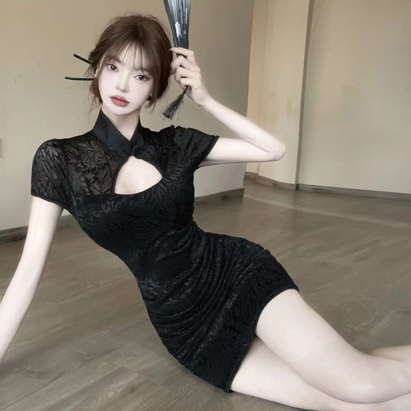 Dam Kort Klänning med Cut Out Detaljer för Fest och Sommar-5