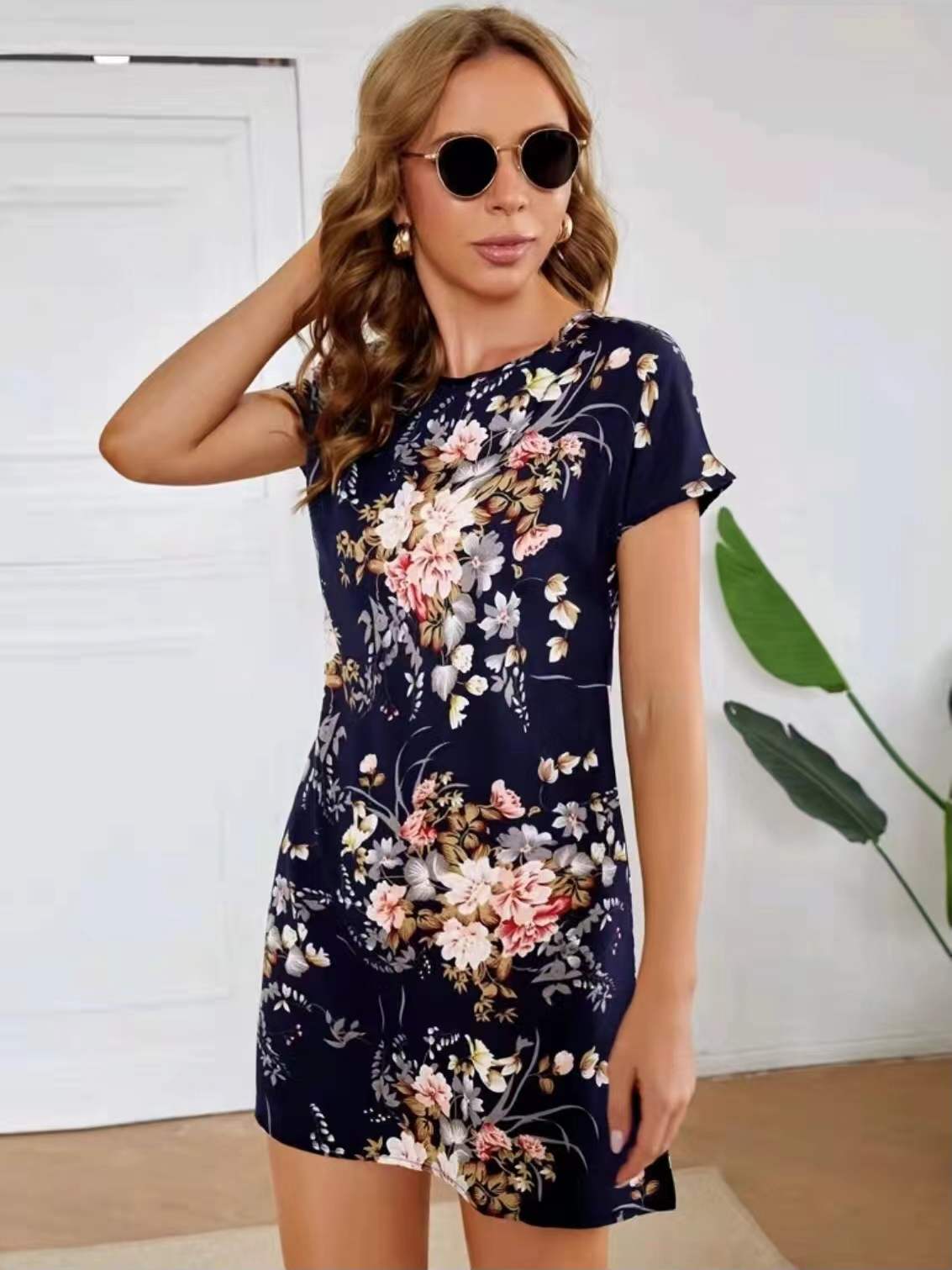 Variant image for Kvinnors MIDI-klänning A-linjeformad Löst Passform Polyester-9