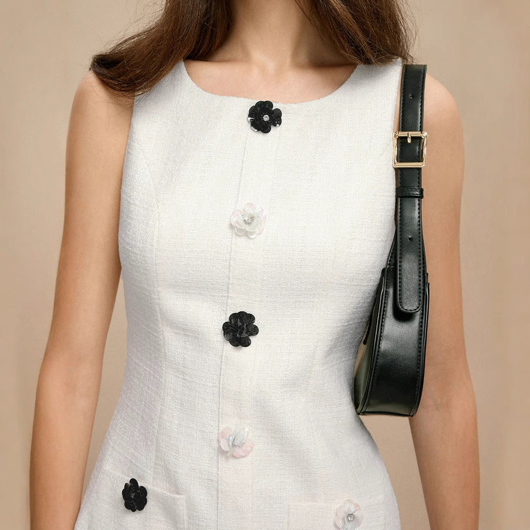 Kvinnors Ärmlös Klänning med Blommiga Knappar Lätt Tyg-4