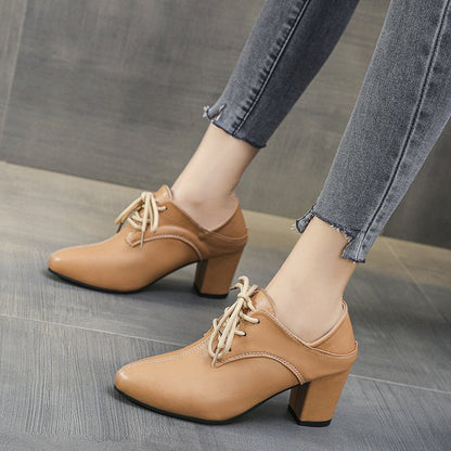 Kvinnors Lace-up Skor Blockklack Läder 1