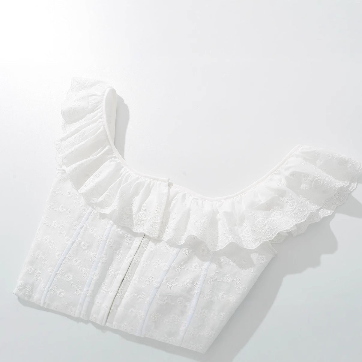 Kvinnors Festtop med Ruffle Detaljer i Andningsbart Material 4