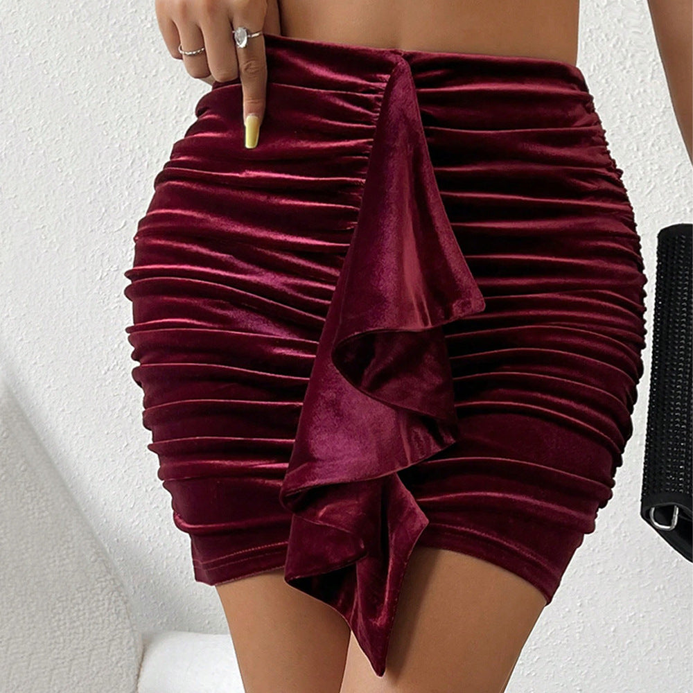 Svart Minikjol i Sammet med Rüsch Detaljer – Figur-Hugging Design för Glamorösa Utekvällar 1