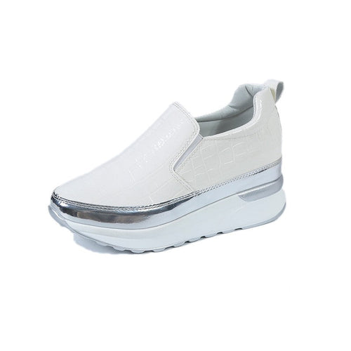 Kvinnors Sneakers Slip-On Krokodilmönster Platå Syntetisk 1