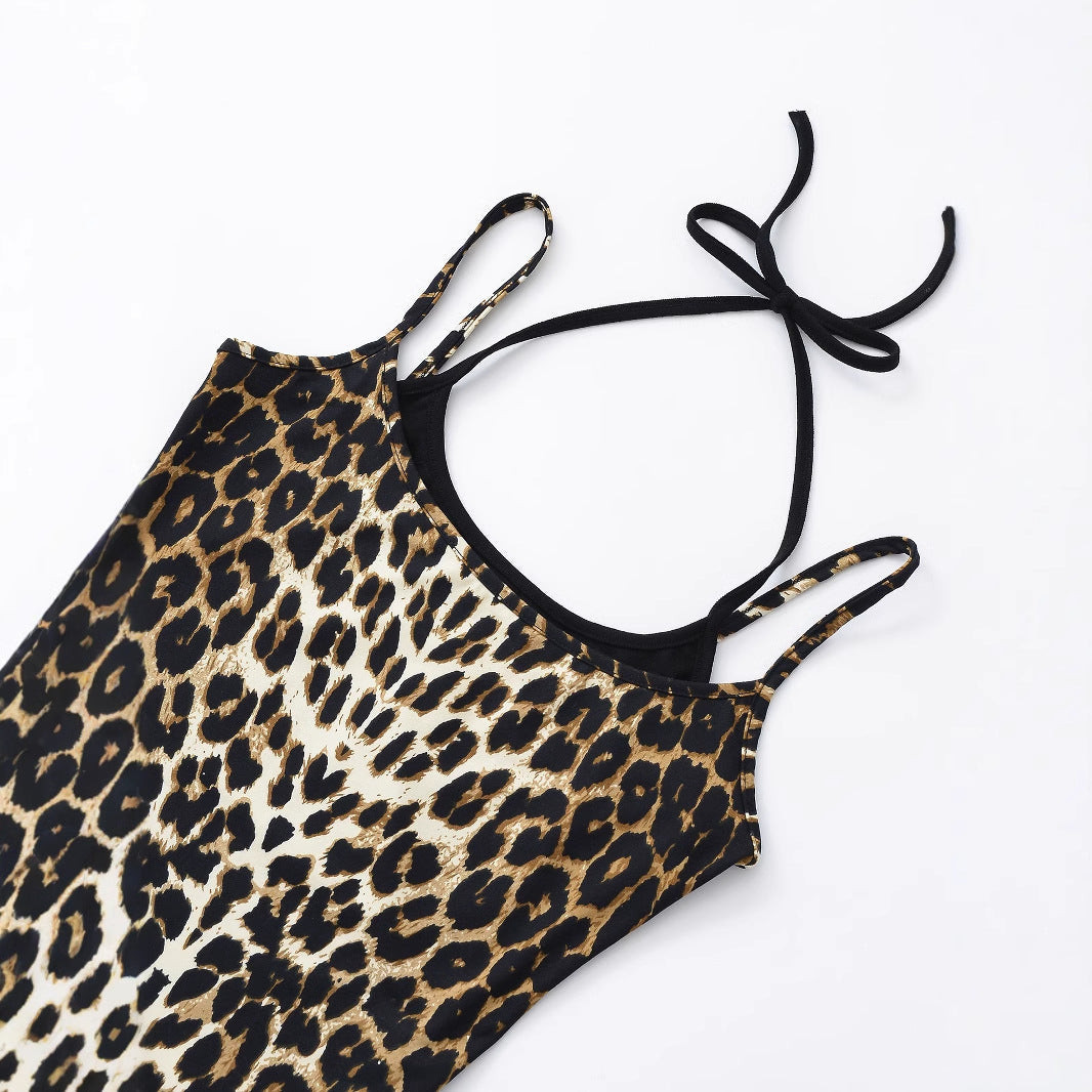 Snygga Damtoppar med Leo-mönster och Smala Remmar – Andningsbart Material för Sommarens Eleganta Look 3