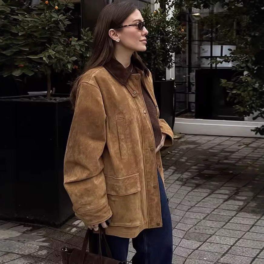 Damjacka i Mocka med Hög Krage och Praktiska Fickor - Elegant Jacka för Dam 5