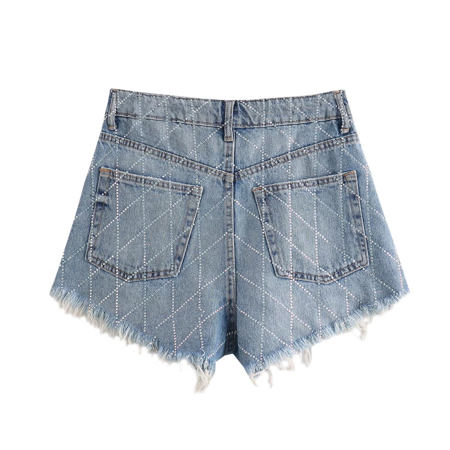 Högmidjade Denim Shorts för Kvinnor med Strassdetaljer och Trasiga Nederkanter – Komfortabel och Trendig Sommerstil 2