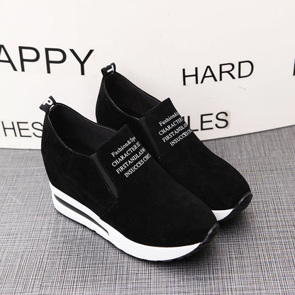 Kvinnliga Kilsneakers Slip-On Mocka med Kilklack-5