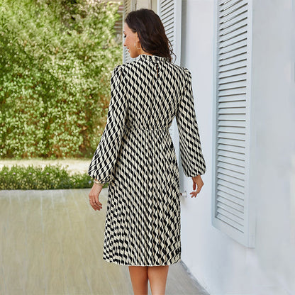 Fina Damklänningar Midi med Sicksackmönster och Långa Puffärmar – Andningsbart Tyg, Perfekt för Alla Tillfällen 5