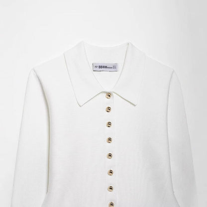 Vit Stickad Blus med Klassisk Krage och Dekorativa Knappar för Damer - Andningsbart Tyg, Perfekt för Alla Tillfällen 3