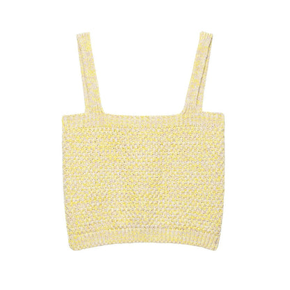 Damstickad Topp med Breda Remmar och Fint Mönster i Lätt Tyg 5