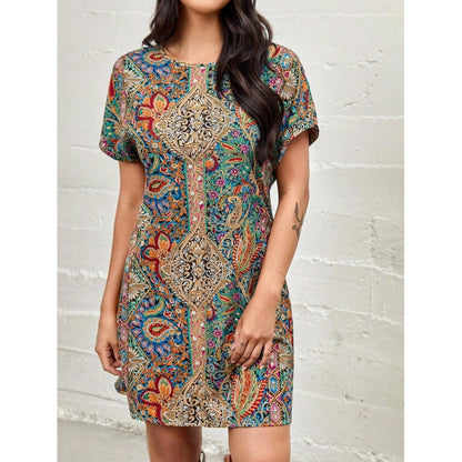 A-linjeformad Klänning för Kvinna med Kort Ärmar i Polyester – Blommönster och Färgglada Ränder 9