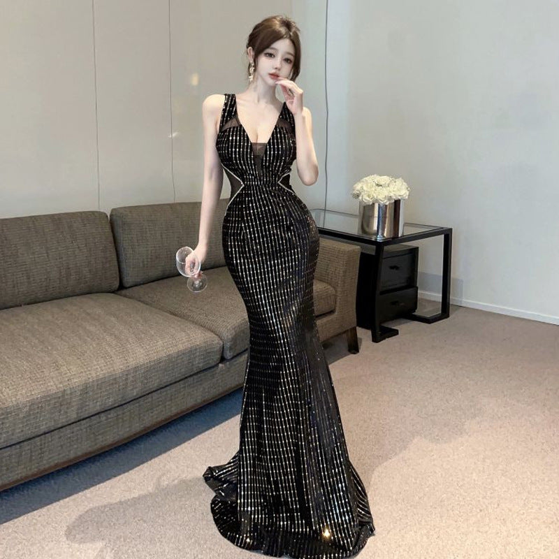 Variant image for Kvinnor Lång Klänning Djupt Klippt V-Hals Högkvalitativt Tyg-1