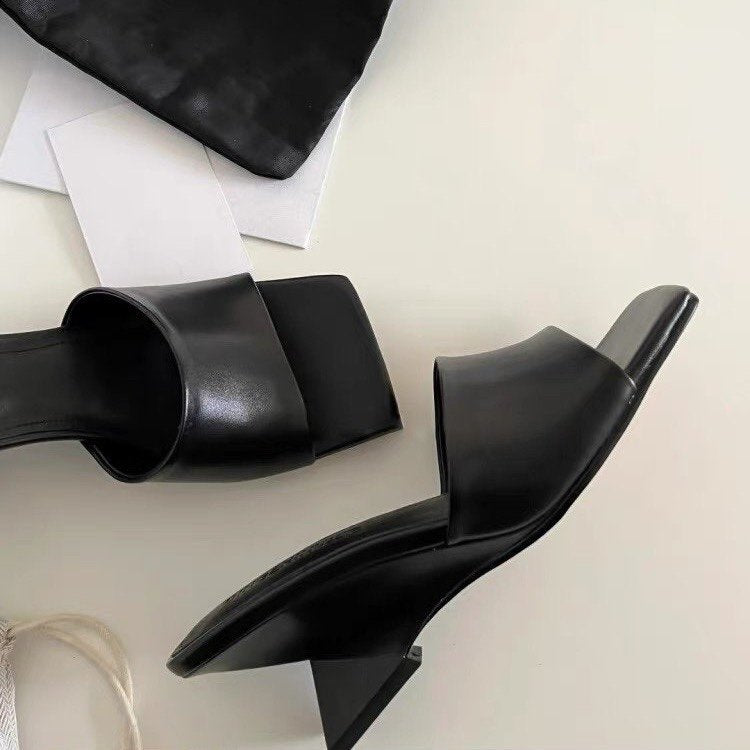 Kvinnors Öppna Mulor med Blockklack i Metalliskt Material – Elegant och Bekväm Design för Alla Tillfällen 2