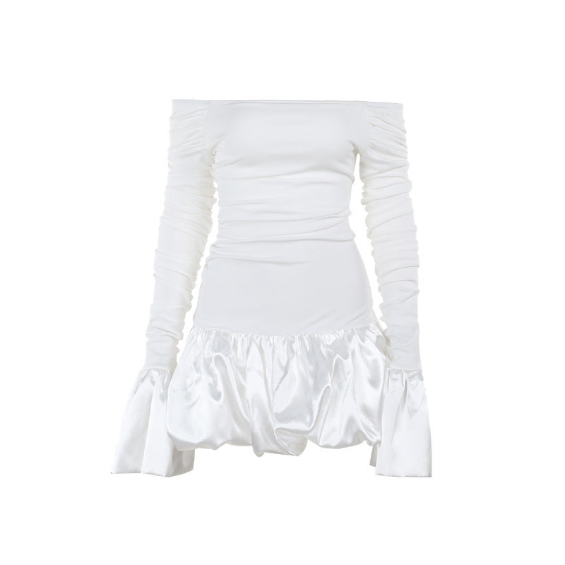 Svart Off-Shoulder Miniklänning med Ruffle Detaljer i Stretchigt Tyg för Kvinnor – Elegant och Bekväm Klänning 6